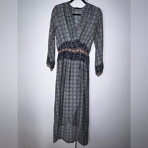 NWOT fraiche by j hilo long sleeve maxi dress